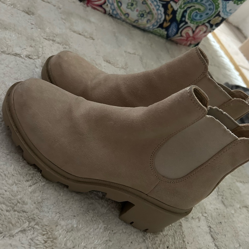 Steve Madden Howler Boot - Picture 2 of 3